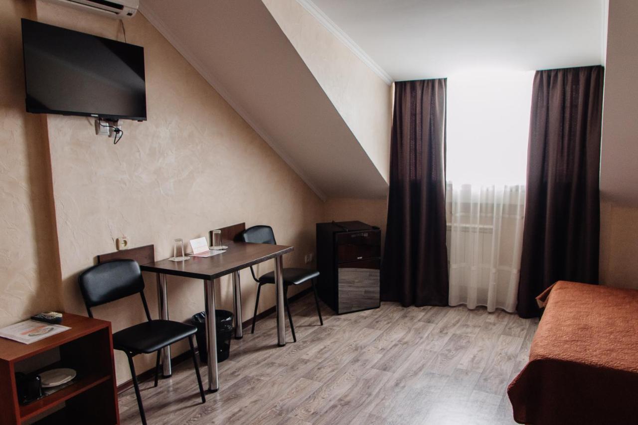 Гостинний Двір "Марія" Hotel Kropyvnytskyi Exterior photo